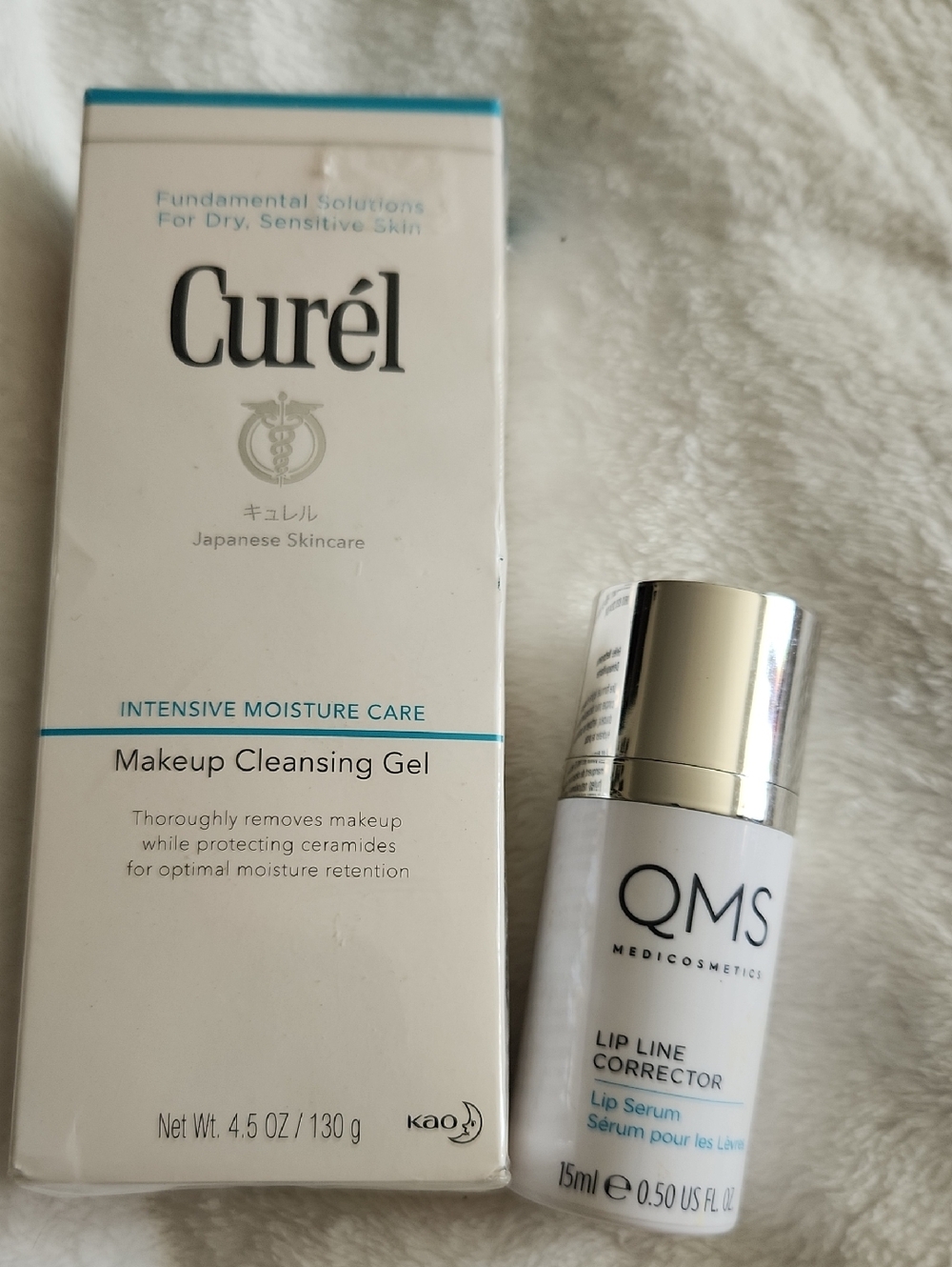 QMS Lip Line Corrector Lip Serum in White & Silver